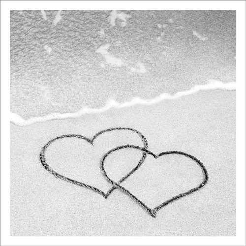 AGCP009 - Two Love Hearts Drawn On Beach Sand - Photographic Card