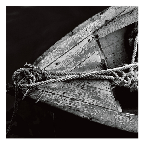 AGCP038 - Close Up Of Weathered Boat With Ropes - Photographic Card